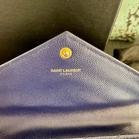 YSL Large flap Blue Wallet w/chain - Picture 10 of 16